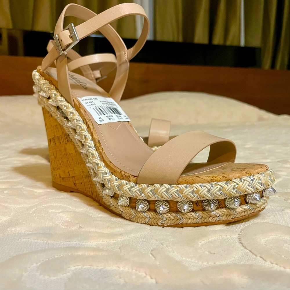 Brand new summer beige shoes